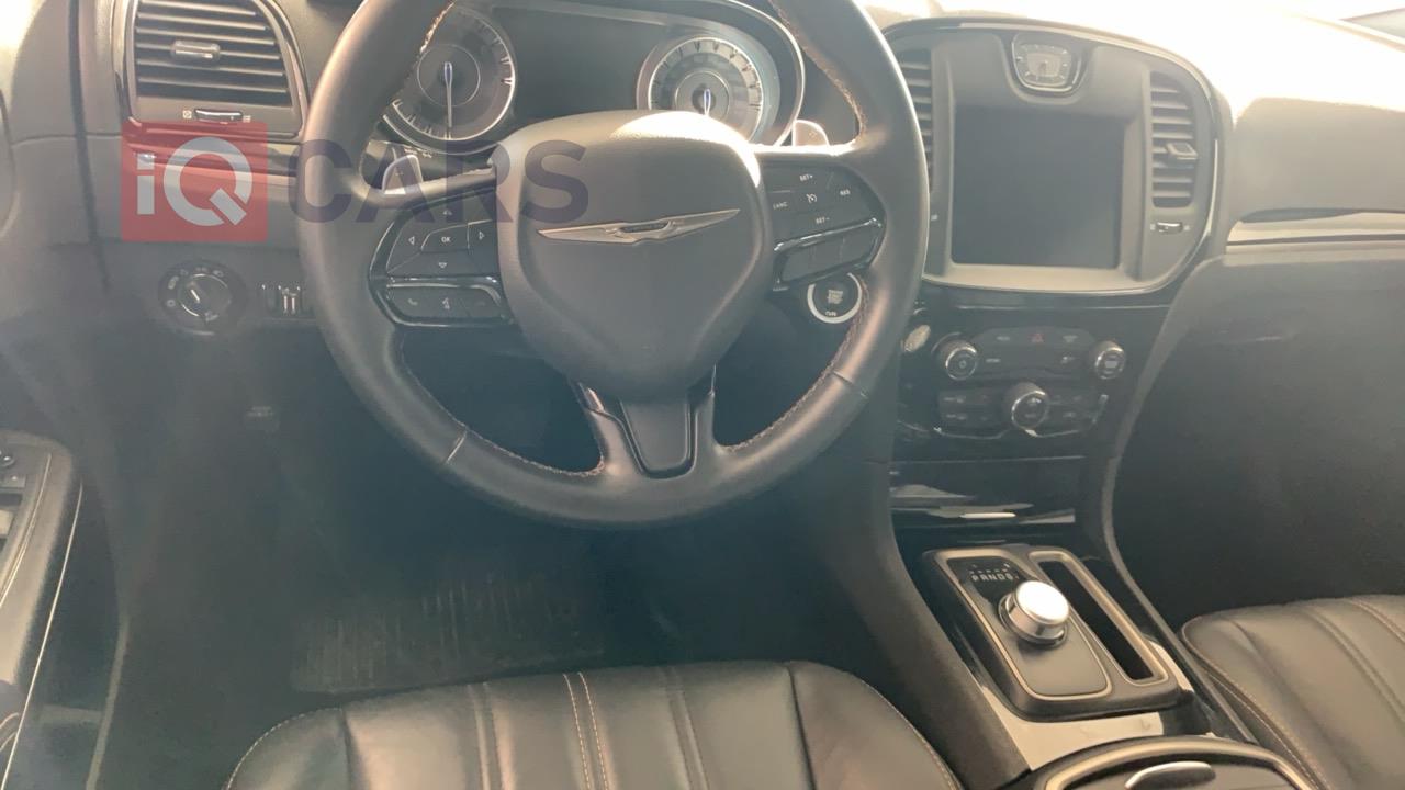 كرايسلر 300